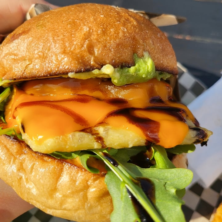 photo of Ditto The Early Burger shared by @izzyiris on  09 Mar 2022 - review
