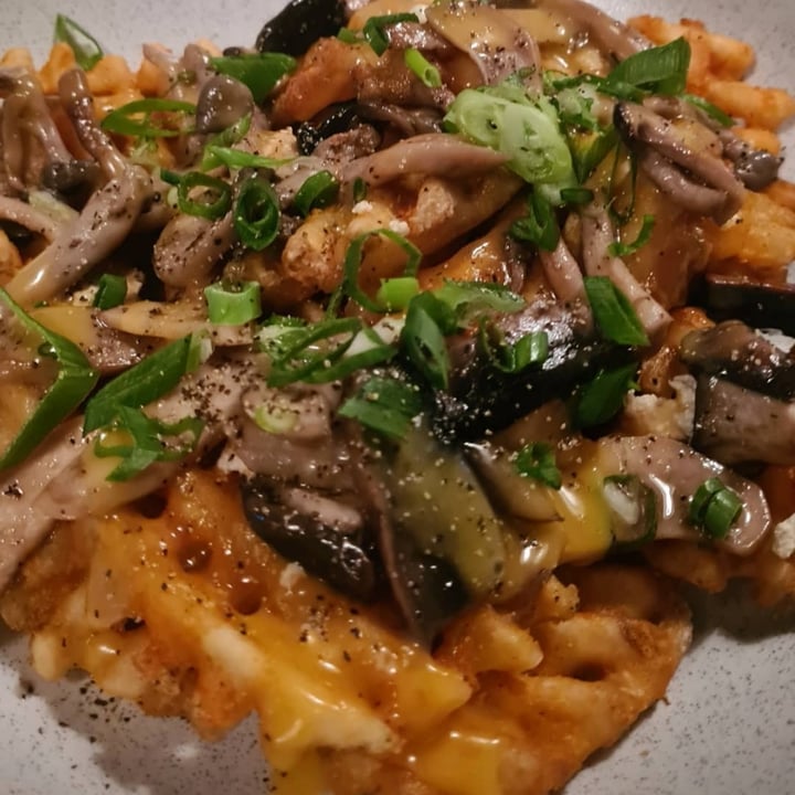 review photo of Gurdys Loaded Fries shared by @synystergrace on 17 Feb 2021 - review