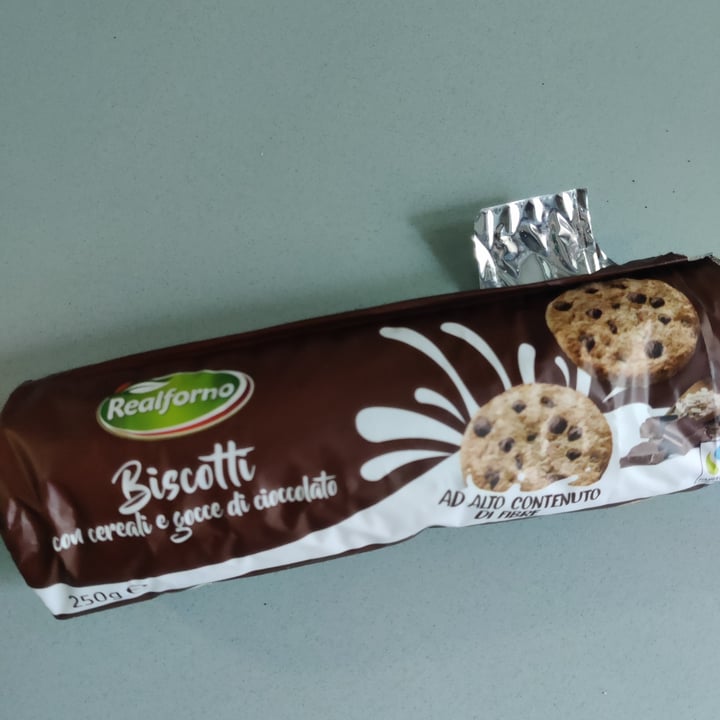 photo of Realforno Biscotti Cereali E Gocce Di Cioccolato shared by @verticales on  07 Dec 2022 - review