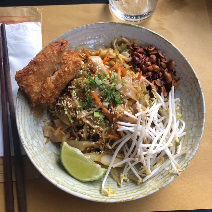 review photo of Handa Pad Thai shared by @emanuelalauriola on 28 May 2022 - review