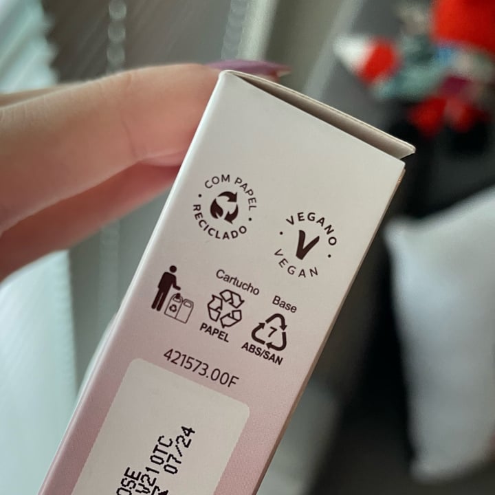 photo of Quem Disse Berenice  Blush Iluminador Duo Rosé shared by @alexandrazamb on  02 May 2022 - review