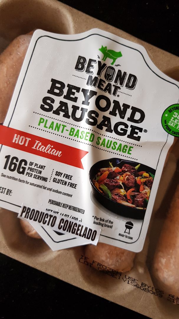 photo of Beyond Meat Beyond Sausage Hot Italian shared by @mjulianareyesc on  05 Dec 2019 - review