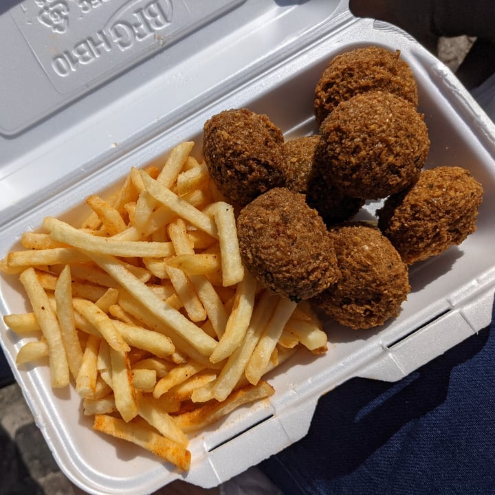 photo of Clemens Falafel Lund Falafel Box shared by @hungryvegan00 on  18 Sep 2021 - review