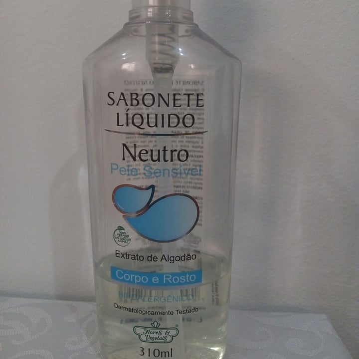 review photo of Flores & Vegetais Sabonete Líquido shared by @claualvesz on 22 Apr 2022 - review