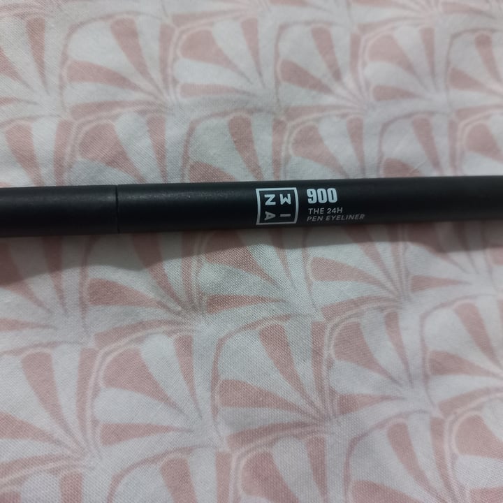 photo of 3INA The 24h Pen Eyeliner shared by @agataa00 on  23 May 2022 - review