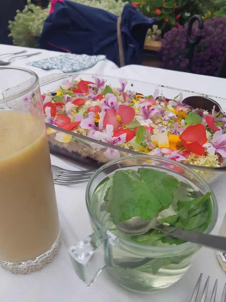 review photo of L'Autre Campagne Flower brunch vegan shared by @gaiathena on 22 May 2019 - review