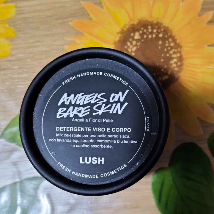 photo of LUSH Fresh Handmade Cosmetics Angels on Bare Skin shared by @zago on  06 Nov 2022 - review