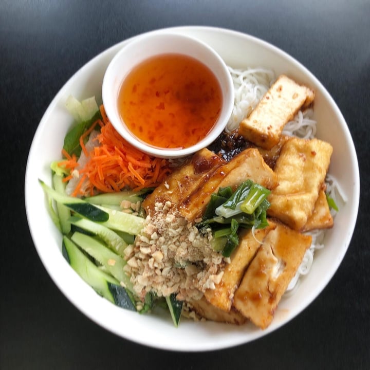 review photo of Non La Restaurant Grilled Tofu Bowl shared by @amandumb on 19 Jun 2022 - review
