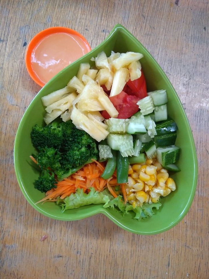 review photo of Loving Hut Salad shared by @prathimaprashant on 15 Aug 2019 - review
