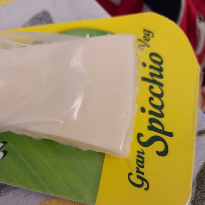 photo of Gran Spicchio io veg Alternativa Al Formaggio shared by @robystefy on  28 Oct 2022 - review
