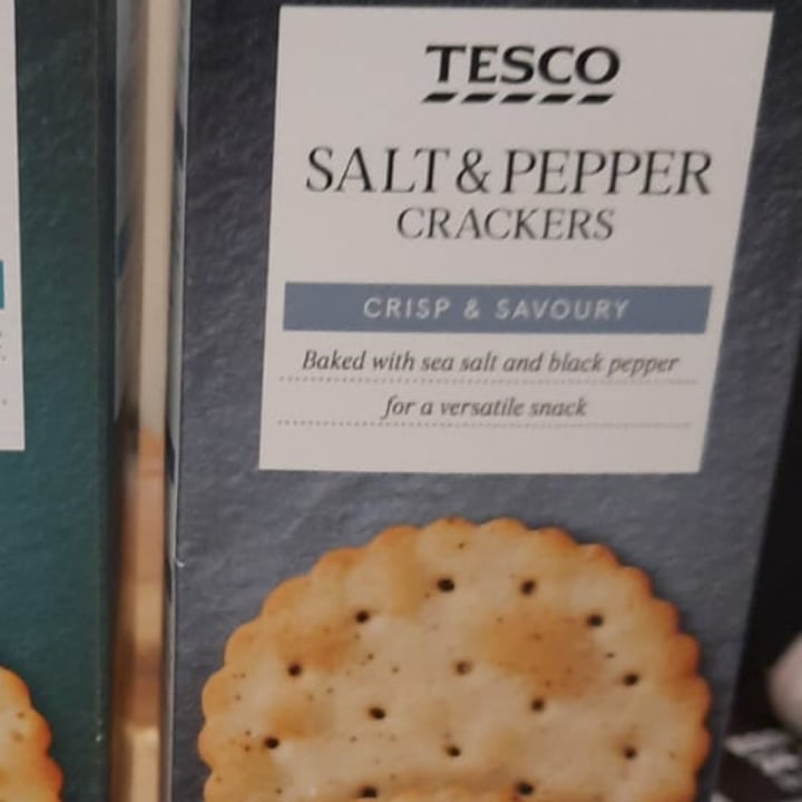 review photo of Tesco Salt & Pepper Crackers shared by @malvinabeg on 01 Dec 2021 - review