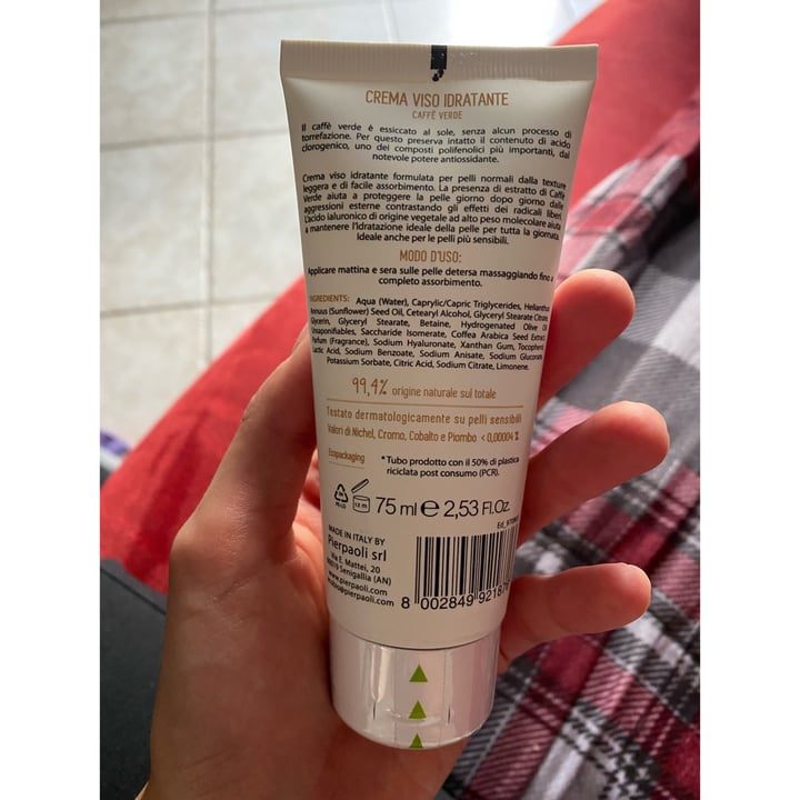photo of Ekos personal care Crema viso idratante Caffe Verde shared by @maramannarelli on  25 Apr 2022 - review