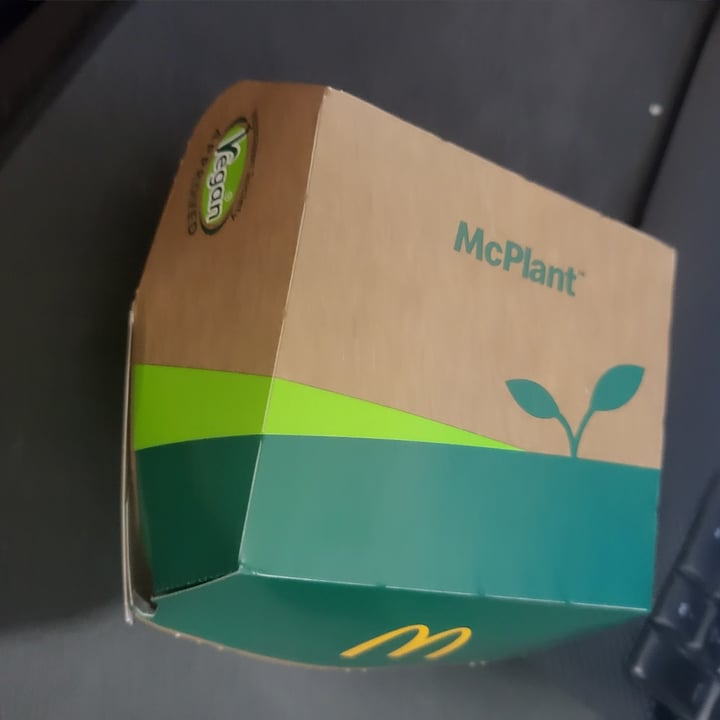 review photo of McDonald's Warren Street mc plant shared by @taishardt on 16 May 2022 - review