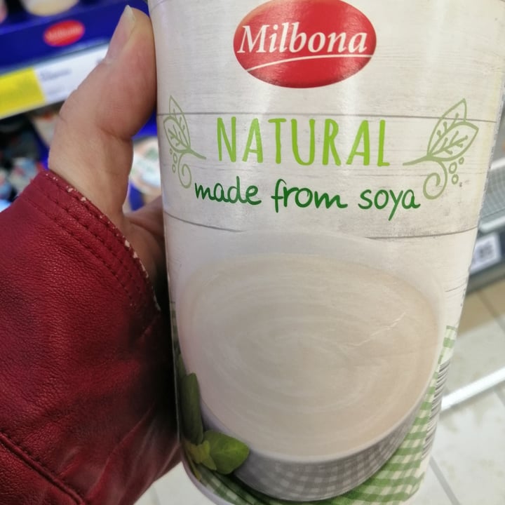 photo of Milbona Yogur vegetal blueberries shared by @jouniqueness on  17 Jun 2020 - review