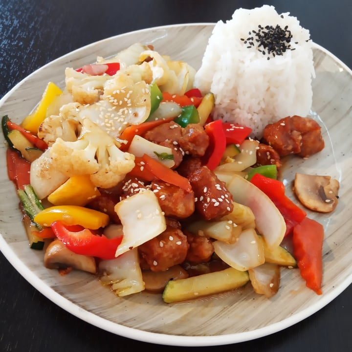 photo of Loving Hut Szechuan Stripes shared by @chaosbraiin on  29 May 2020 - review