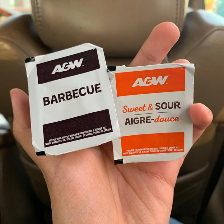 photo of A&W Canada Plant Based Nuggets shared by @jeslynpopp on  20 Aug 2021 - review