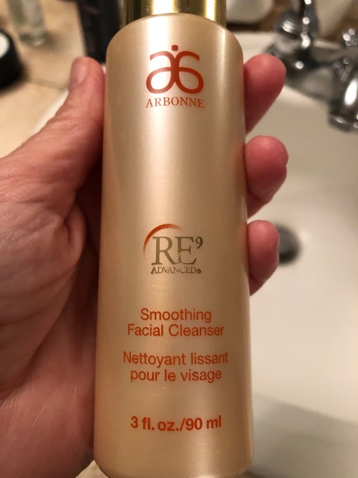 photo of Arbonne RE9 Advanced Facial Smoothing Cleanser shared by @yumi on  24 Dec 2019 - review