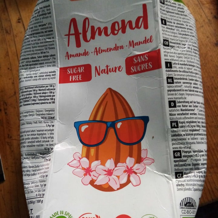 photo of Ecomil Almond Milk ( natural calcium) 1L shared by @sanleeping on  31 May 2022 - review