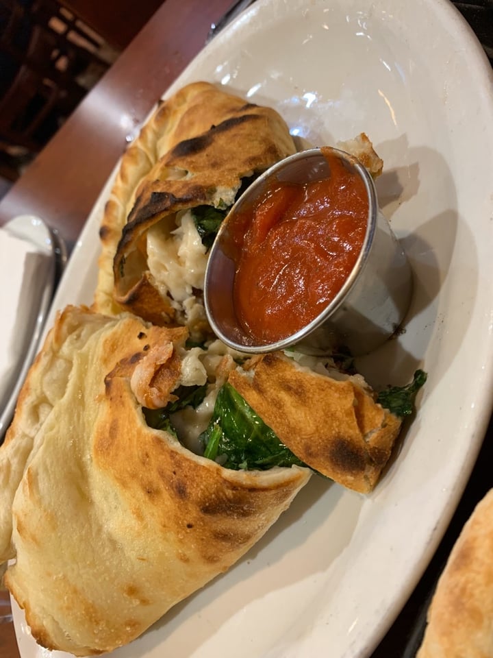 review photo of Bodacious Pizza & Bakehouse Build Your Own Calzone shared by @theveganyogi on 09 Jan 2020 - review