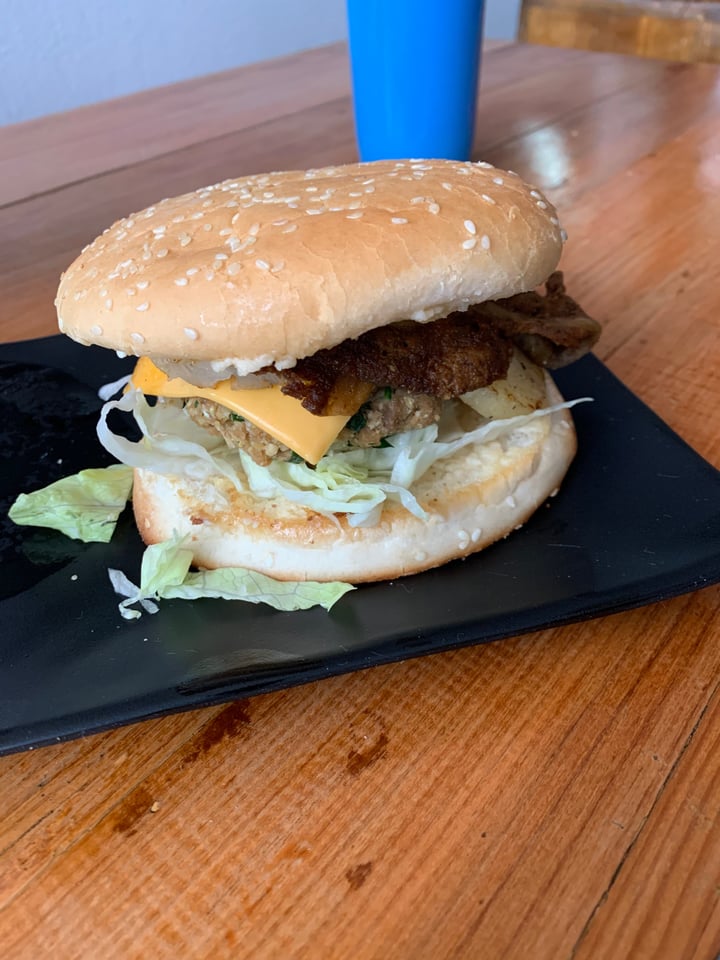 photo of Vegattos Hamburguesa Beefless shared by @nancy on  21 Jan 2020 - review