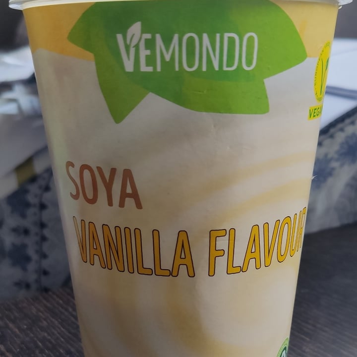photo of Vemondo  soia vanilla flavour shared by @carlabrion on  07 Nov 2022 - review