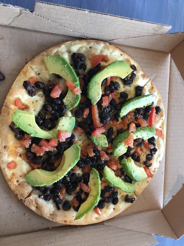 review photo of Roots Café Black bean and avocado pizza shared by @adelesecrest on 01 Apr 2019 - review