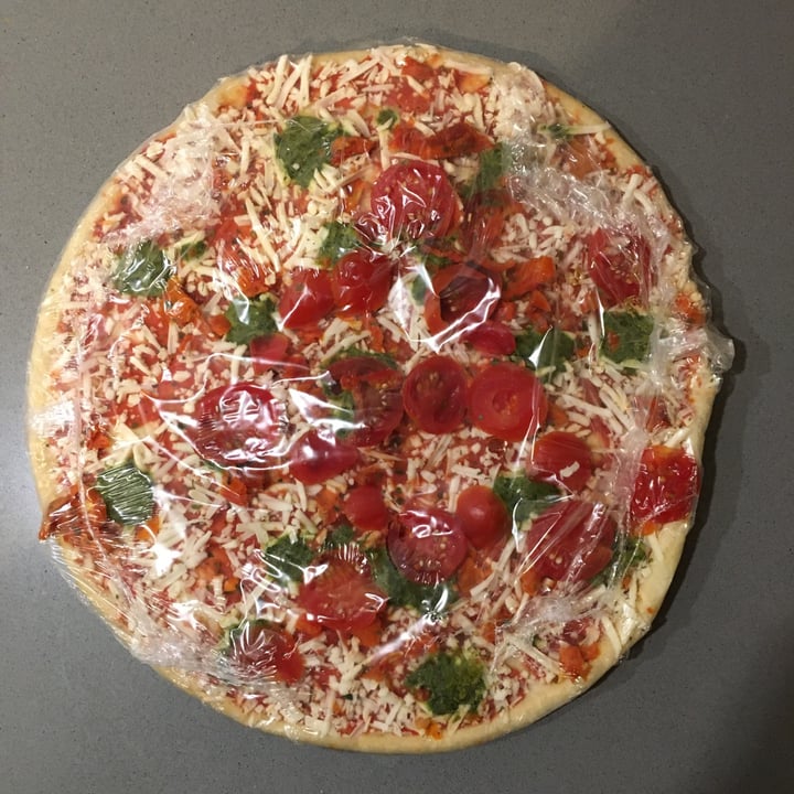 photo of Dr. Oetker Ristorante Pizza Margherita Pomodori shared by @derelectt on  12 Nov 2021 - review