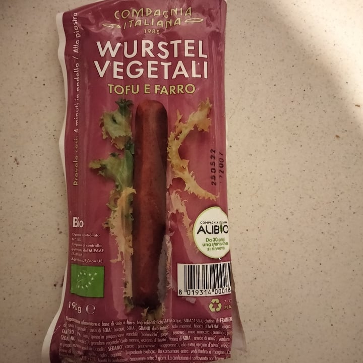 review photo of Compagnia Italiana Würstel vegetali tofu e farro shared by @iccapiry on 26 Mar 2022 - review