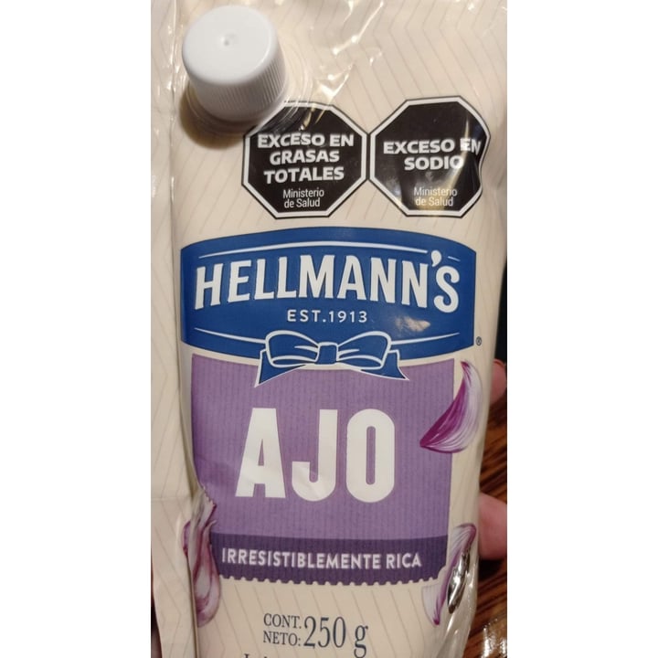 photo of Hellmann’s Mayonesa de AJO shared by @calabazaculturalok on  17 Dec 2022 - review
