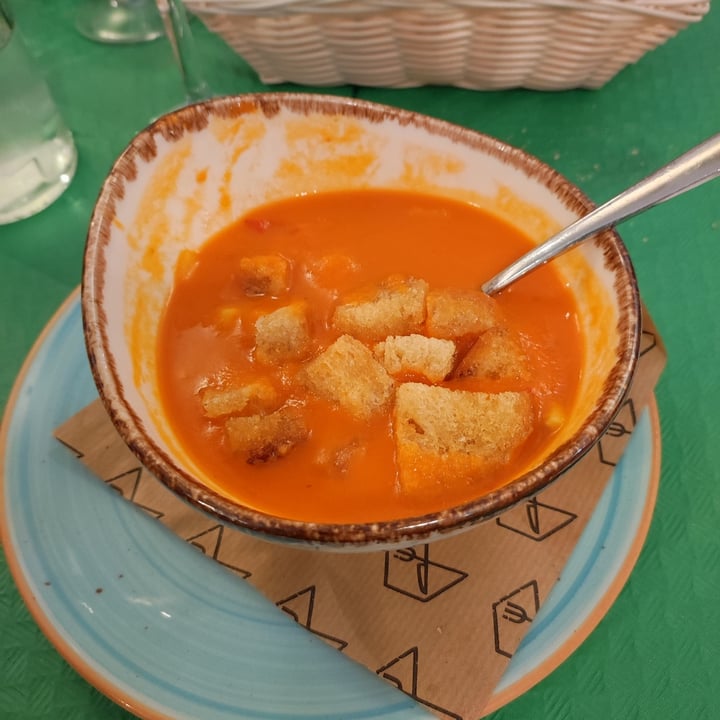 photo of La Casa del Tapeo Gazpacho shared by @luciacev on  06 Aug 2022 - review