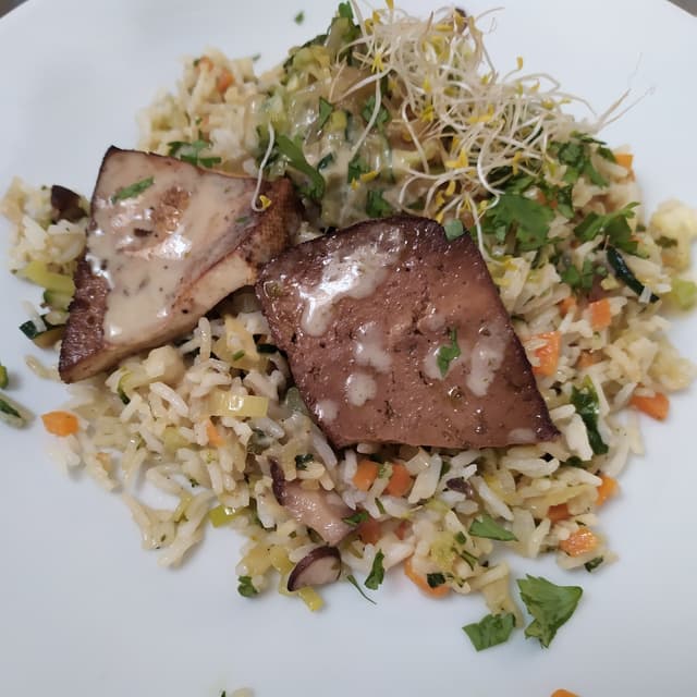 Photo du plat “Salteado de arroz bastami con tofu marinado”