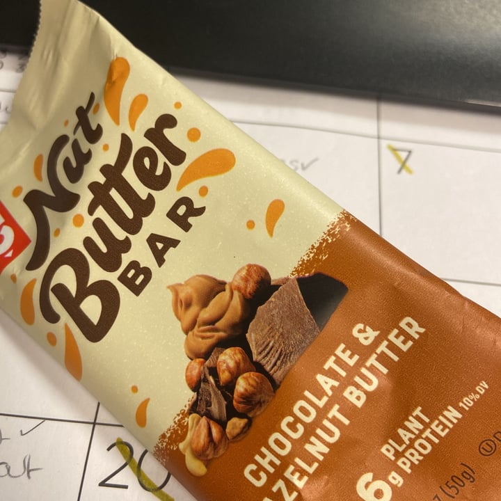 photo of Clif Bar Chocolate Hazelnut Butter Bar shared by @scarignan on  30 Jul 2021 - review