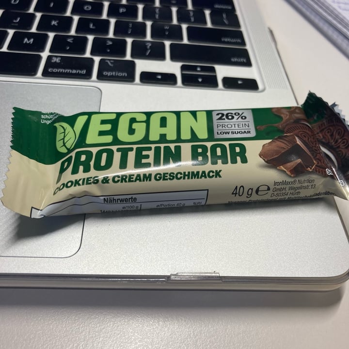 photo of Vegan Protein Bar  Cookies and cream geschmack shared by @abi88 on  03 Nov 2021 - review