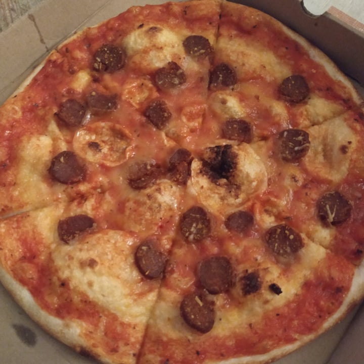 photo of deWeggie's Pizza Pepperoni shared by @ditovegan on  18 Nov 2021 - review