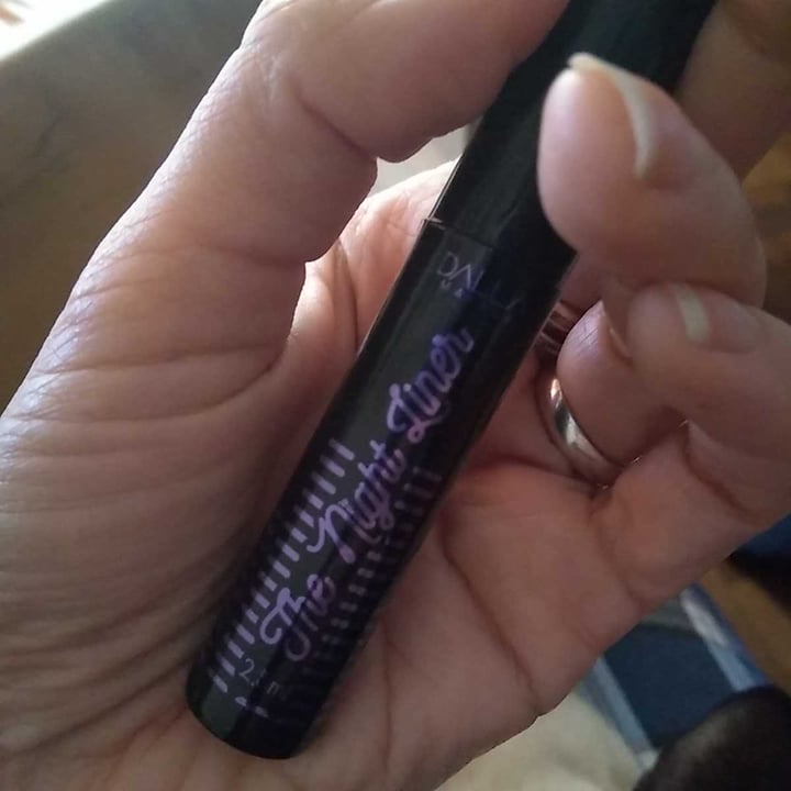 review photo of Dalla Makeup Delineador líquido (Violeta) shared by @anashadowcat on 21 Jul 2021 - review