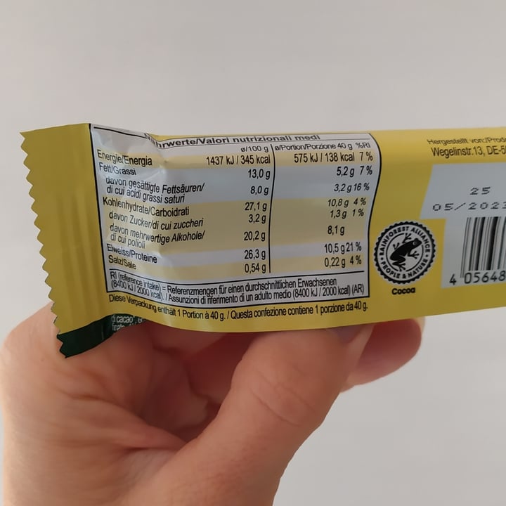 photo of Lidl vegan protein bar (lemon) shared by @pablapablita on  11 Nov 2022 - review
