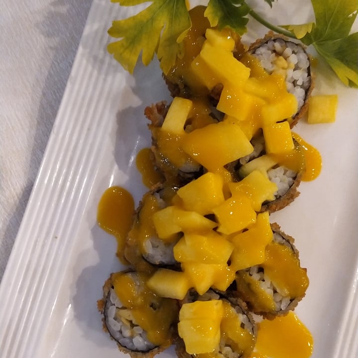 photo of Ristorante Oya Sushi Fusion Experience hosomaki mango shared by @apollonia on  09 Jun 2022 - review