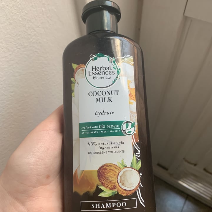 photo of Herbal Essences Shampoo Coconut Milk shared by @valentina777 on  11 Aug 2021 - review