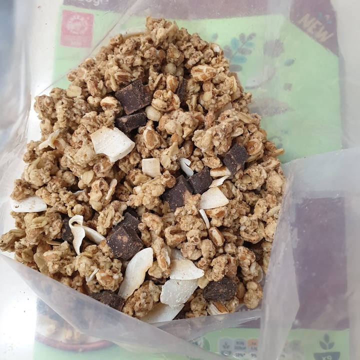 photo of Kellogg Proteine Vegetali Granoli Chocolate Negro Y Coco shared by @jodipoon on  23 Jun 2021 - review