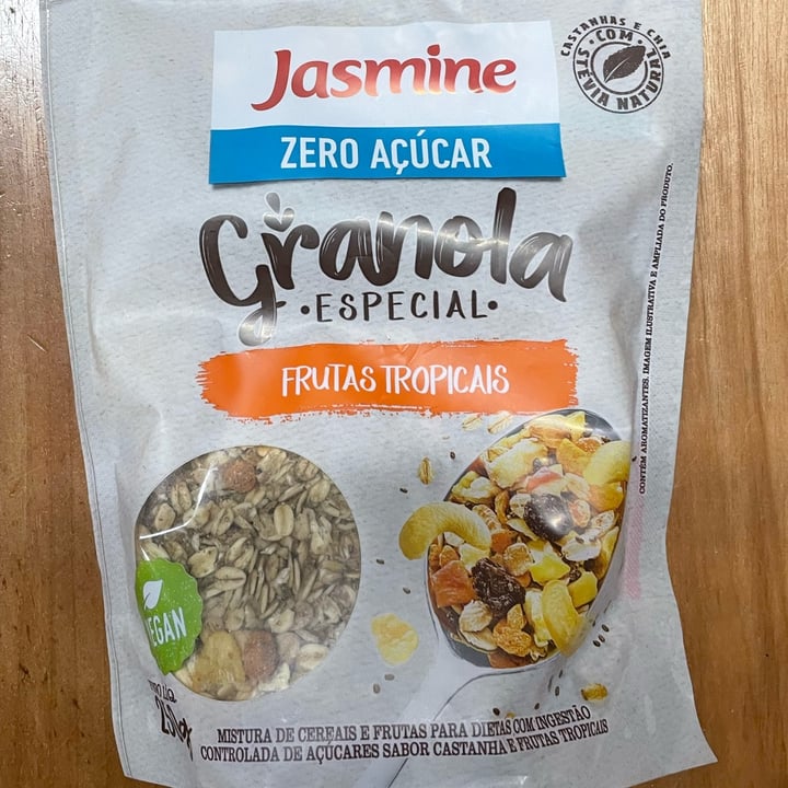 photo of Jasmine Granola  Açúcar Zero shared by @giovana24 on  07 Aug 2022 - review
