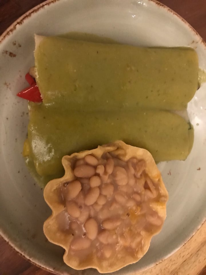 photo of Los Agaves Enchiladas shared by @tanzaniteandturmeric on  17 Mar 2019 - review