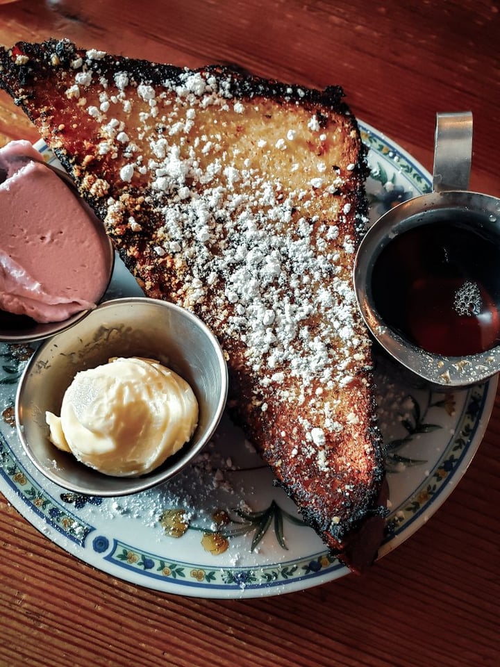 photo of AVIV French Toast shared by @dianakitsune on  26 Dec 2019 - review
