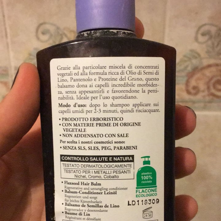 review photo of I Provenzali Shampoo Erboristico Ai Semi Di Lino shared by @enrico on 25 Apr 2021 - review