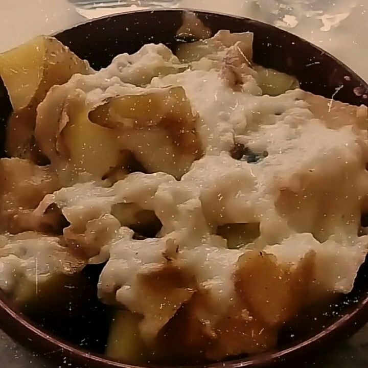 photo of Estilo Veggie Papas con queso shared by @belubosch5 on  13 Jan 2021 - review