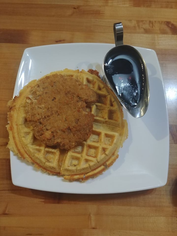 photo of Souley Vegan Seitan Chicken and Waffles shared by @sierramarieanderson on  14 Feb 2019 - review