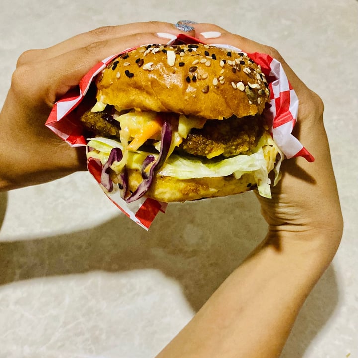 review photo of Tacos ALV Hamburguesa de no pollo🌱 shared by @africadiaz on 05 Jul 2021 - review