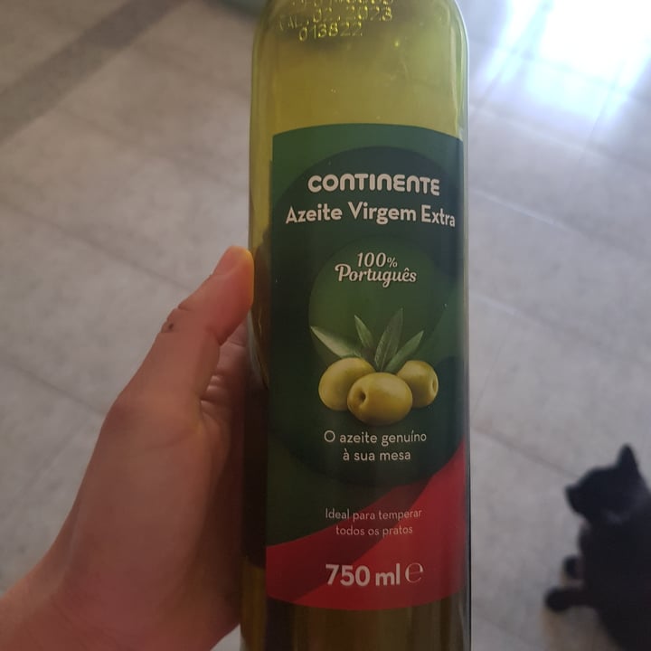review photo of Continente Azeite De Oliva shared by @thaiscechini on 12 Apr 2022 - review