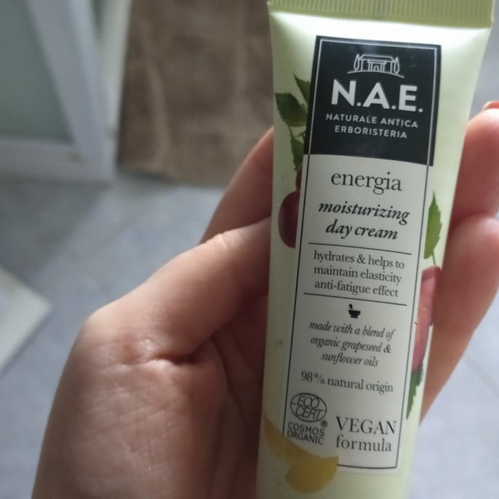 photo of N.A.E. Naturale Antica Erboristeria Crema Giorno shared by @francesca9 on  10 Apr 2022 - review