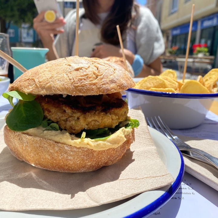photo of etel&pan Hamburguesa vegana shared by @sapelo on  22 May 2021 - review