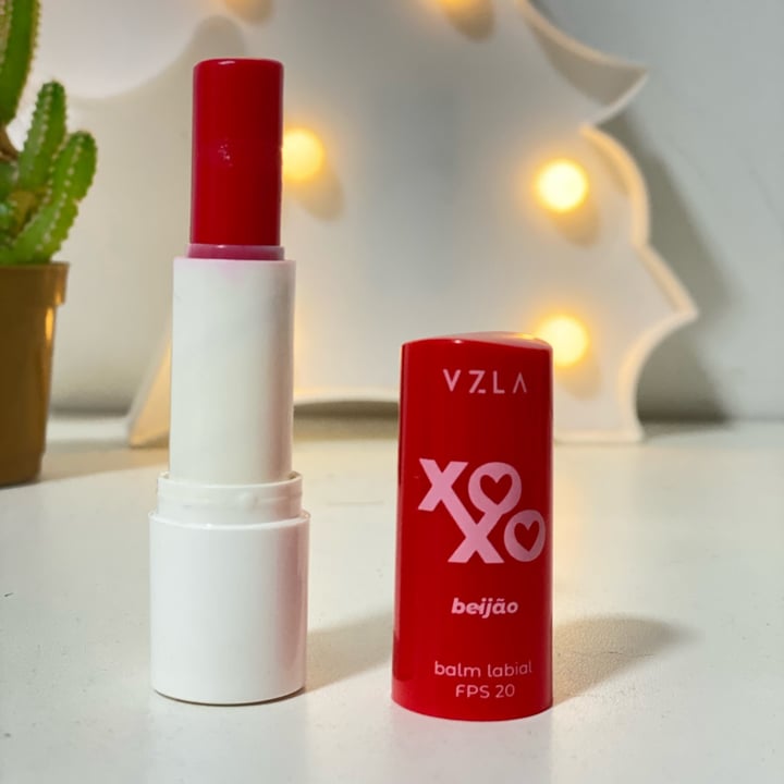 review photo of Vizzela Cosméticos Balm Labial shared by @castrcaroline on 07 Apr 2022 - review
